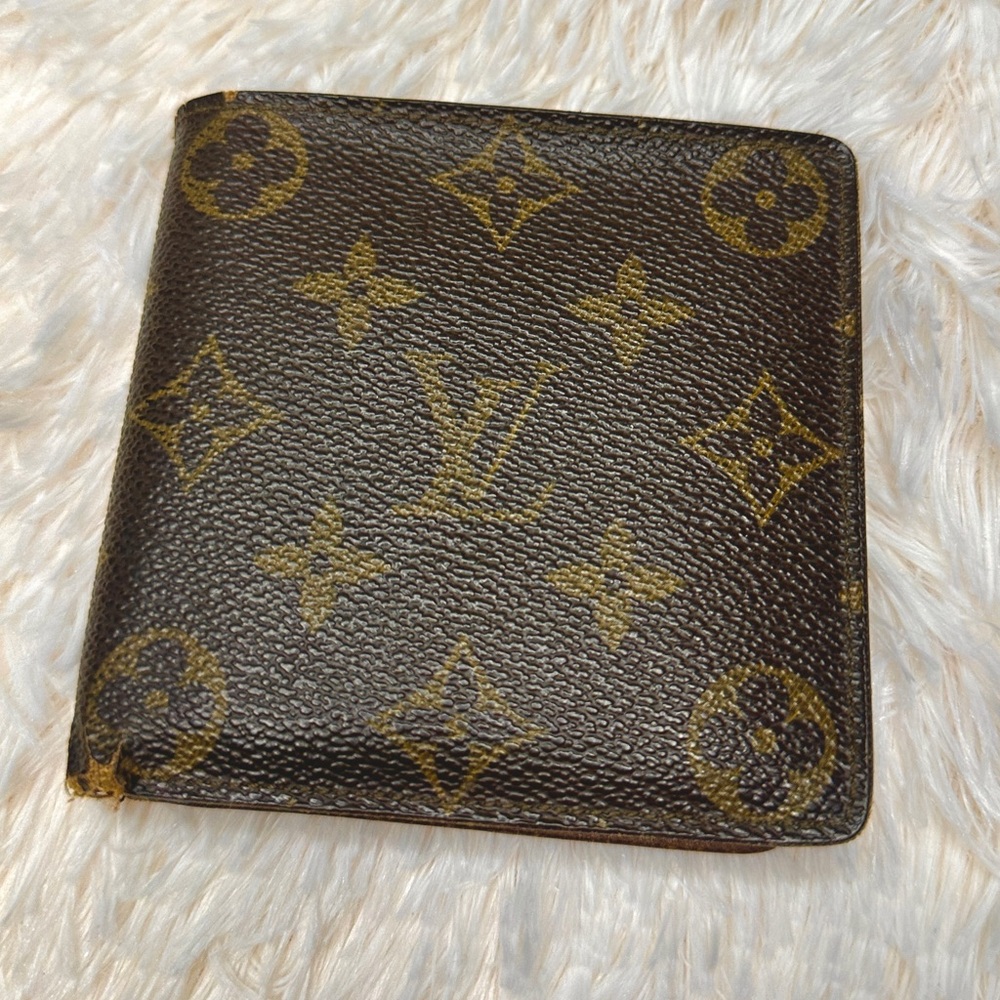 Louis Vuitton Bifold Small Wallet Coin Snap Pocket Monogram LV Authentic Vintage